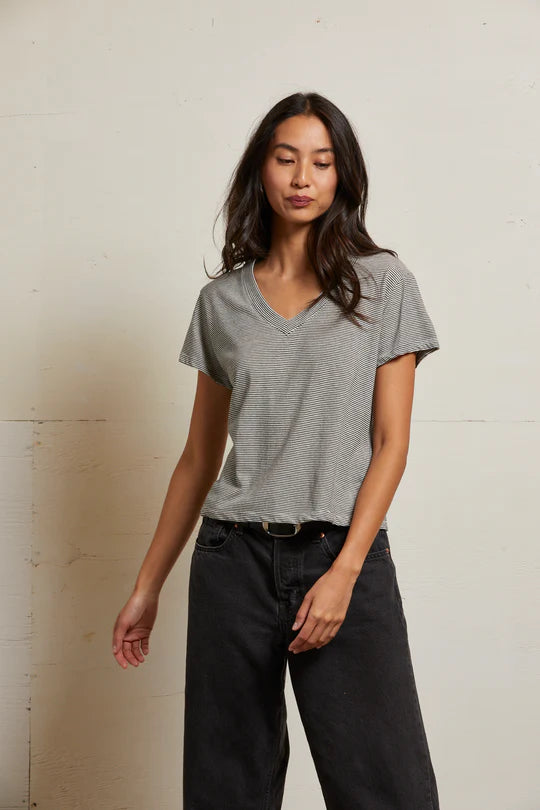 hendrix in ivory + black stripe