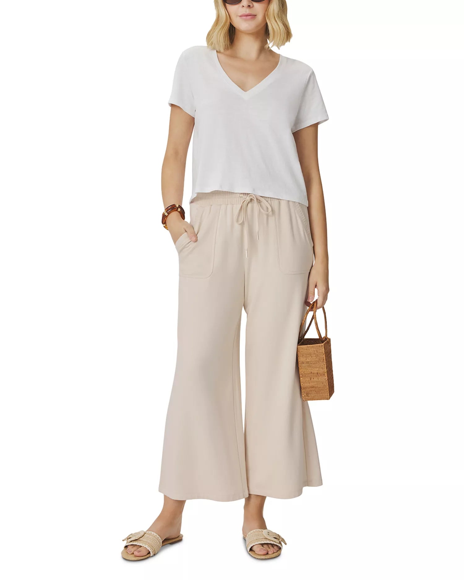 louisa v neck short sleeve in white