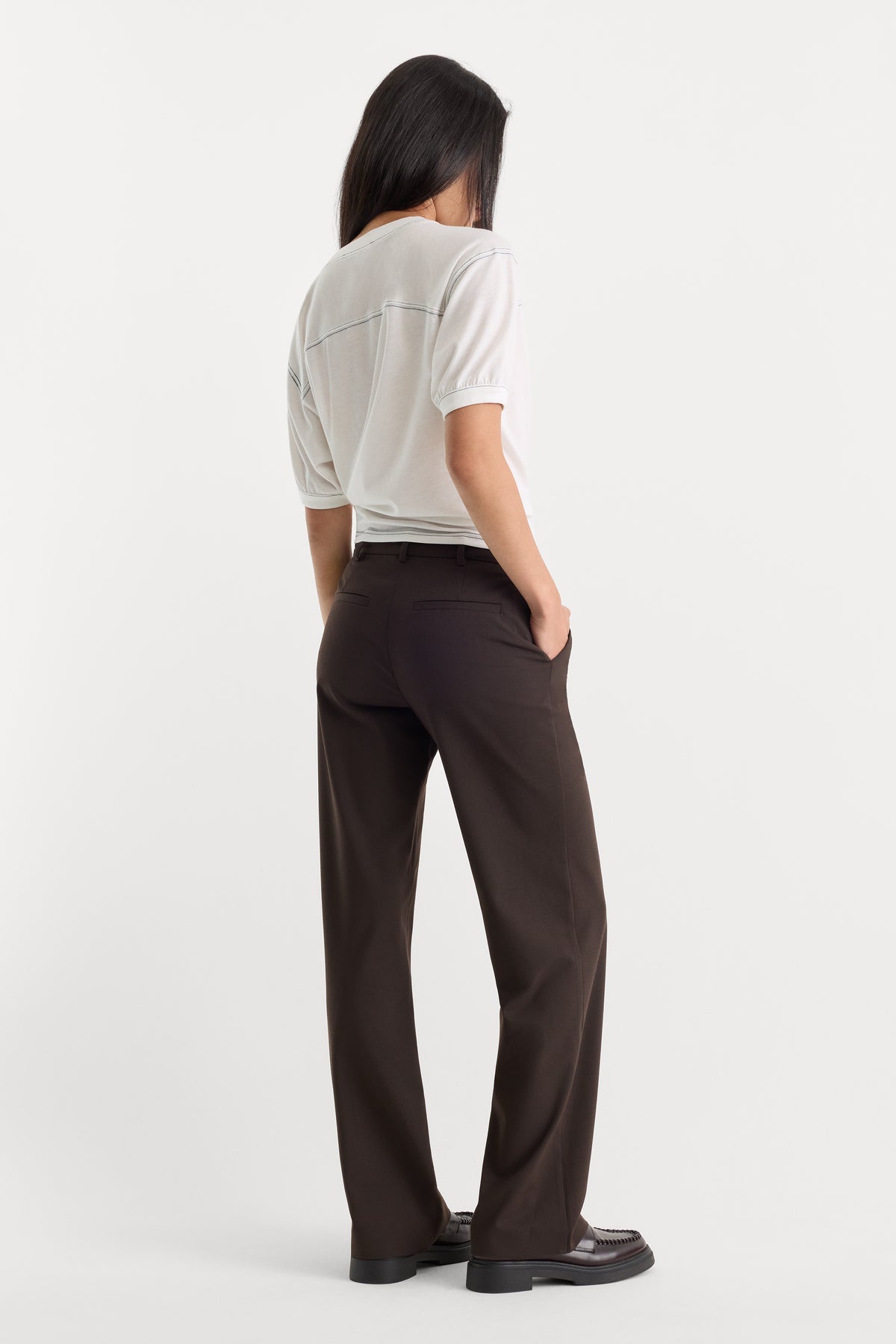 low rise straight leg trouser in espresso