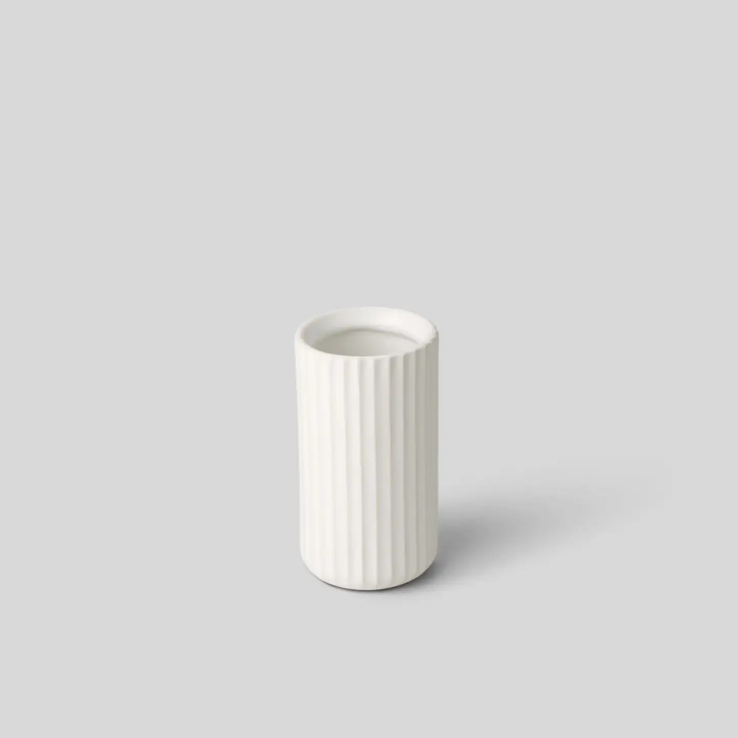 short bud vase - cloud white