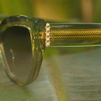 thailand light green + brown gradient