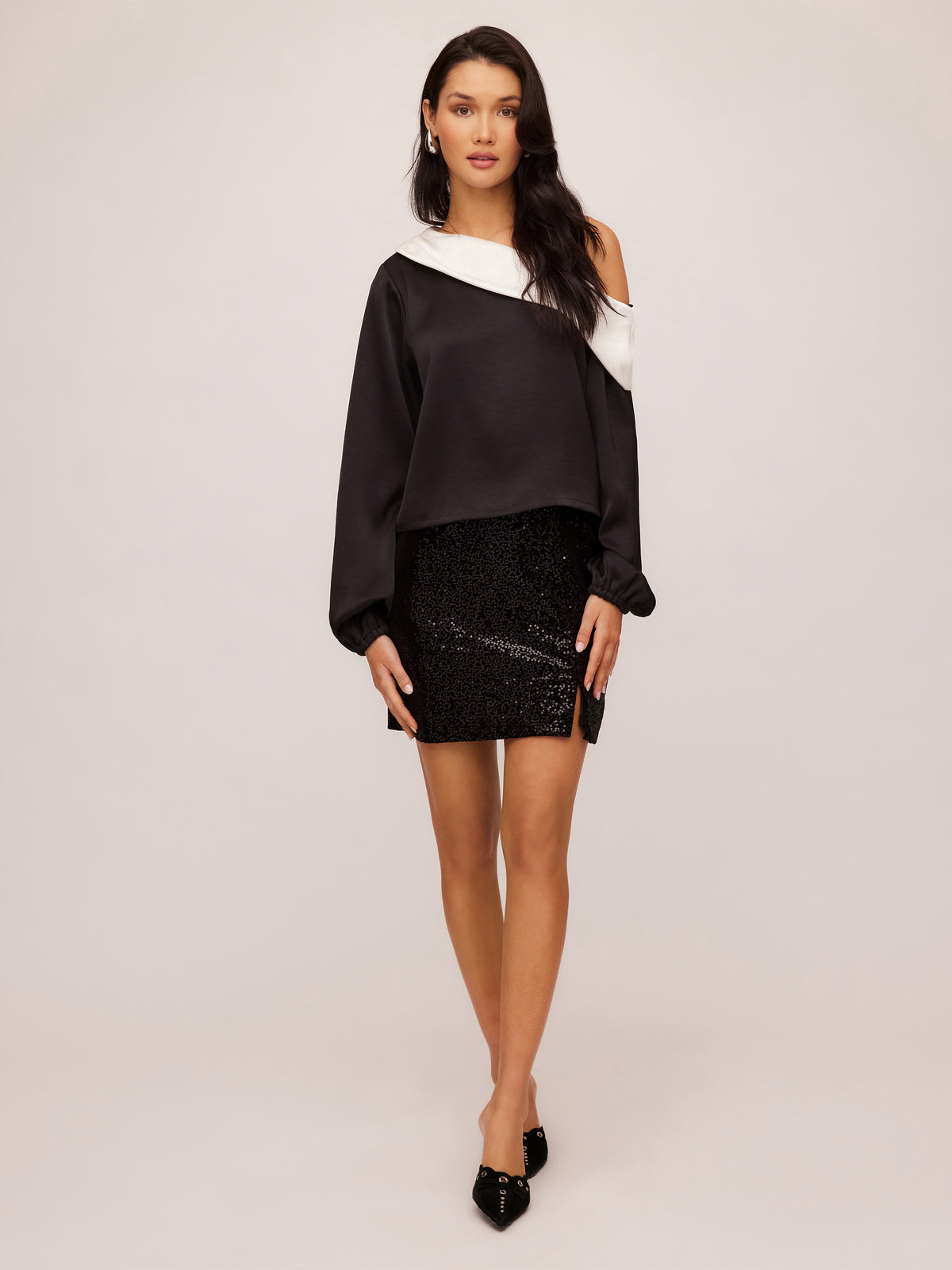 lola mini skirt in black shimmer