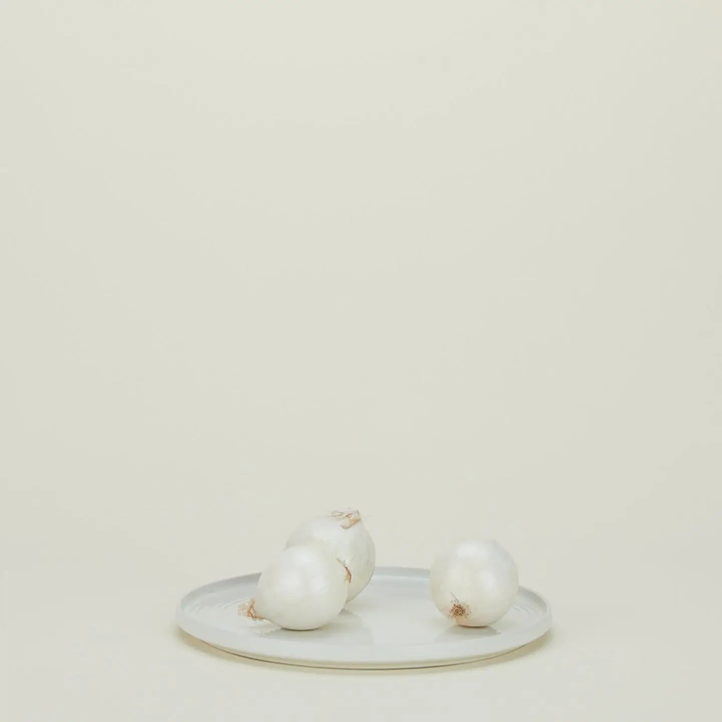 essential serving platter in bone