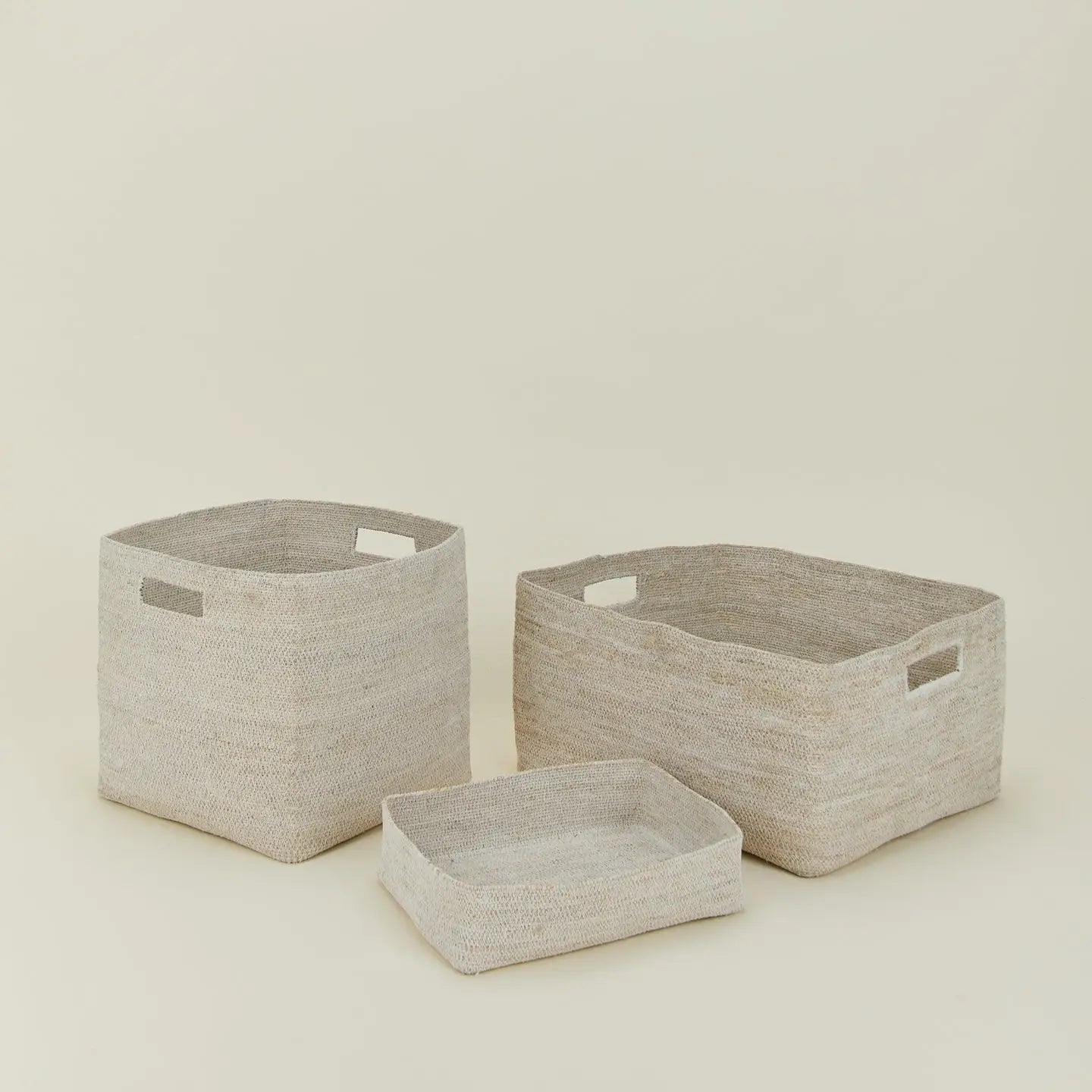 essential woven letter tray in white