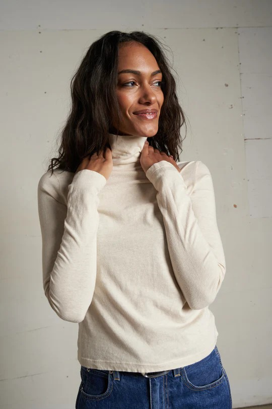 cindy recycled cotton turtleneck in sugar
