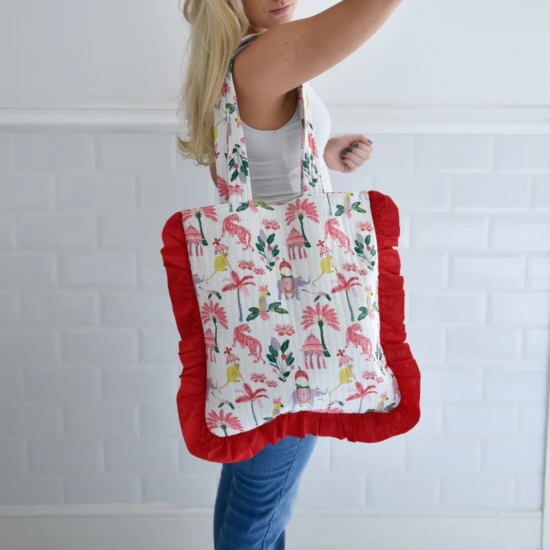 quilted ruffle bag in sultans garden