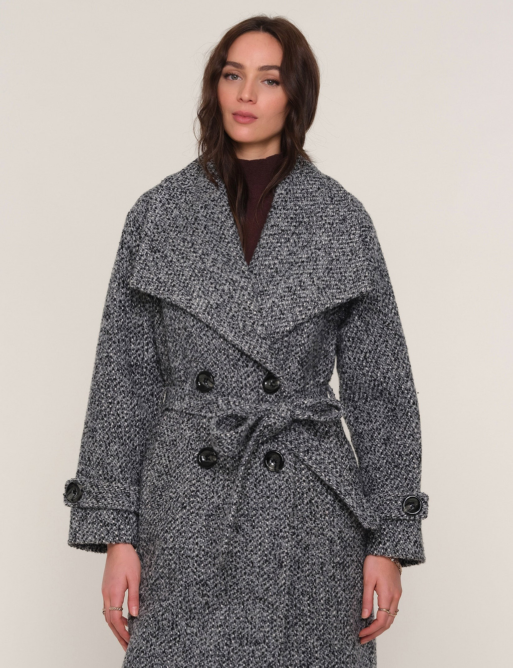 tiffie coat in black