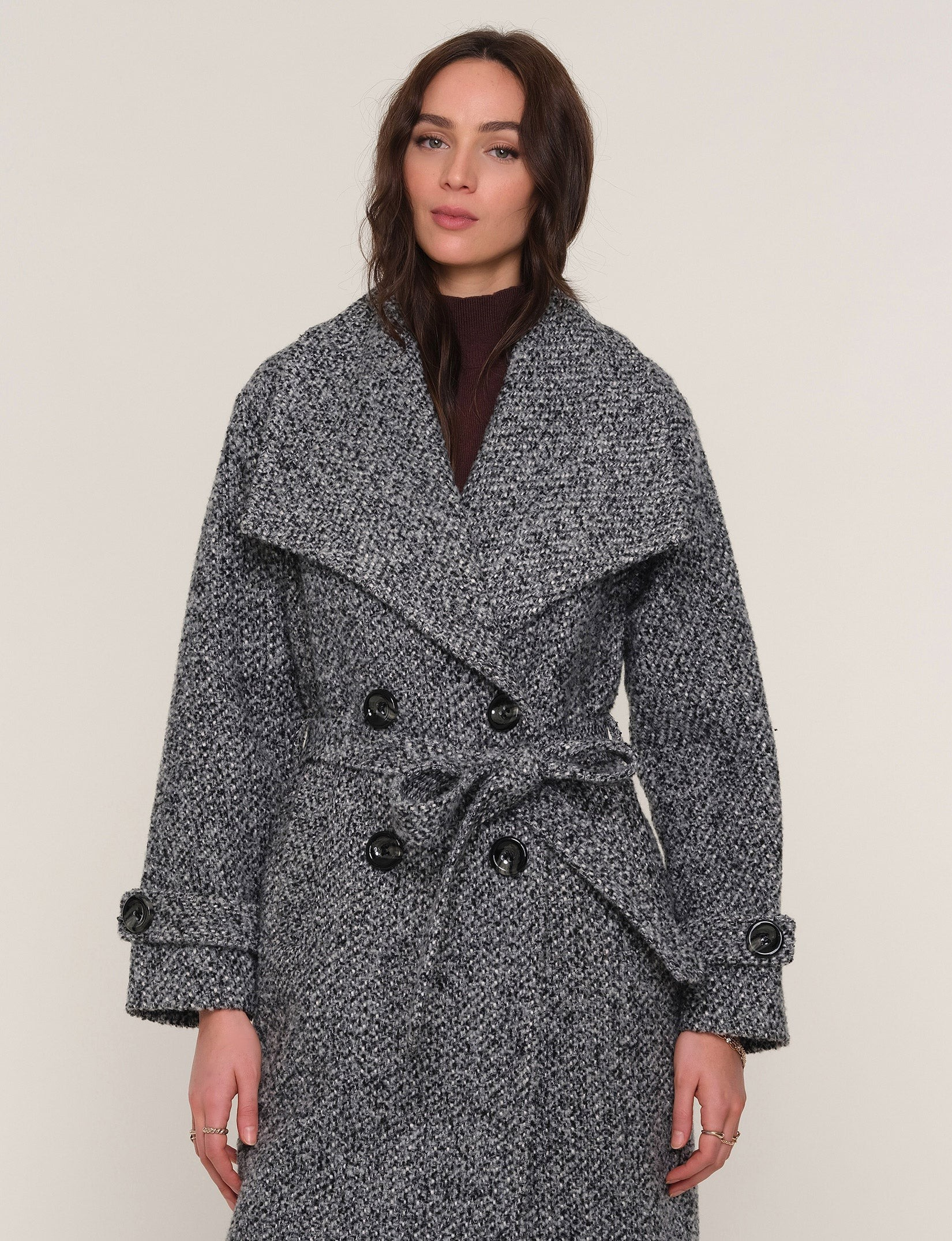 tiffie coat in black
