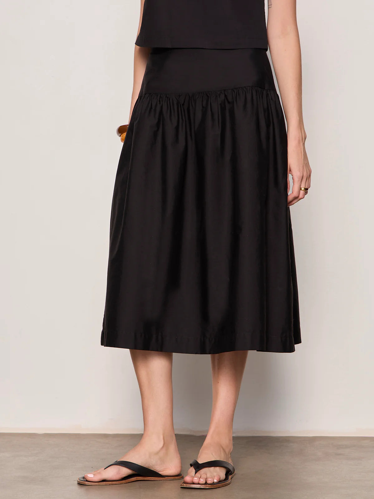 matter of time poplin skirt in black