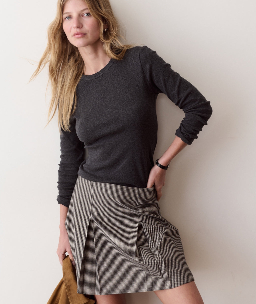 mini rib long sleeve crew tee in charcoal