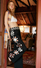 dream whispers set in black