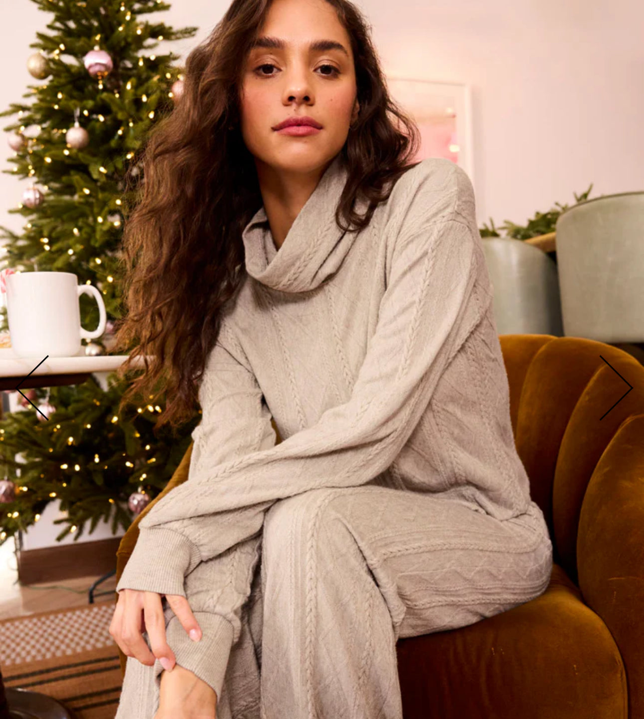 cable lounge tneck top