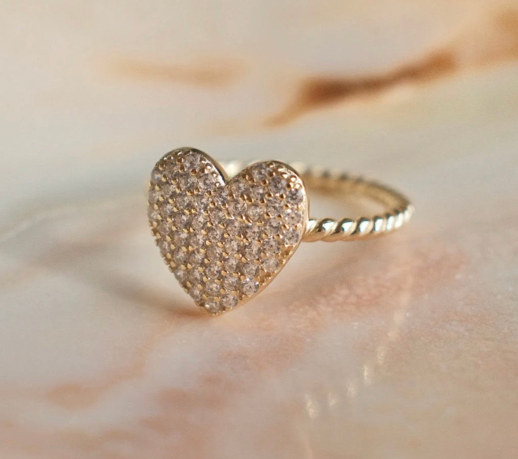 hallie heart ring - gold