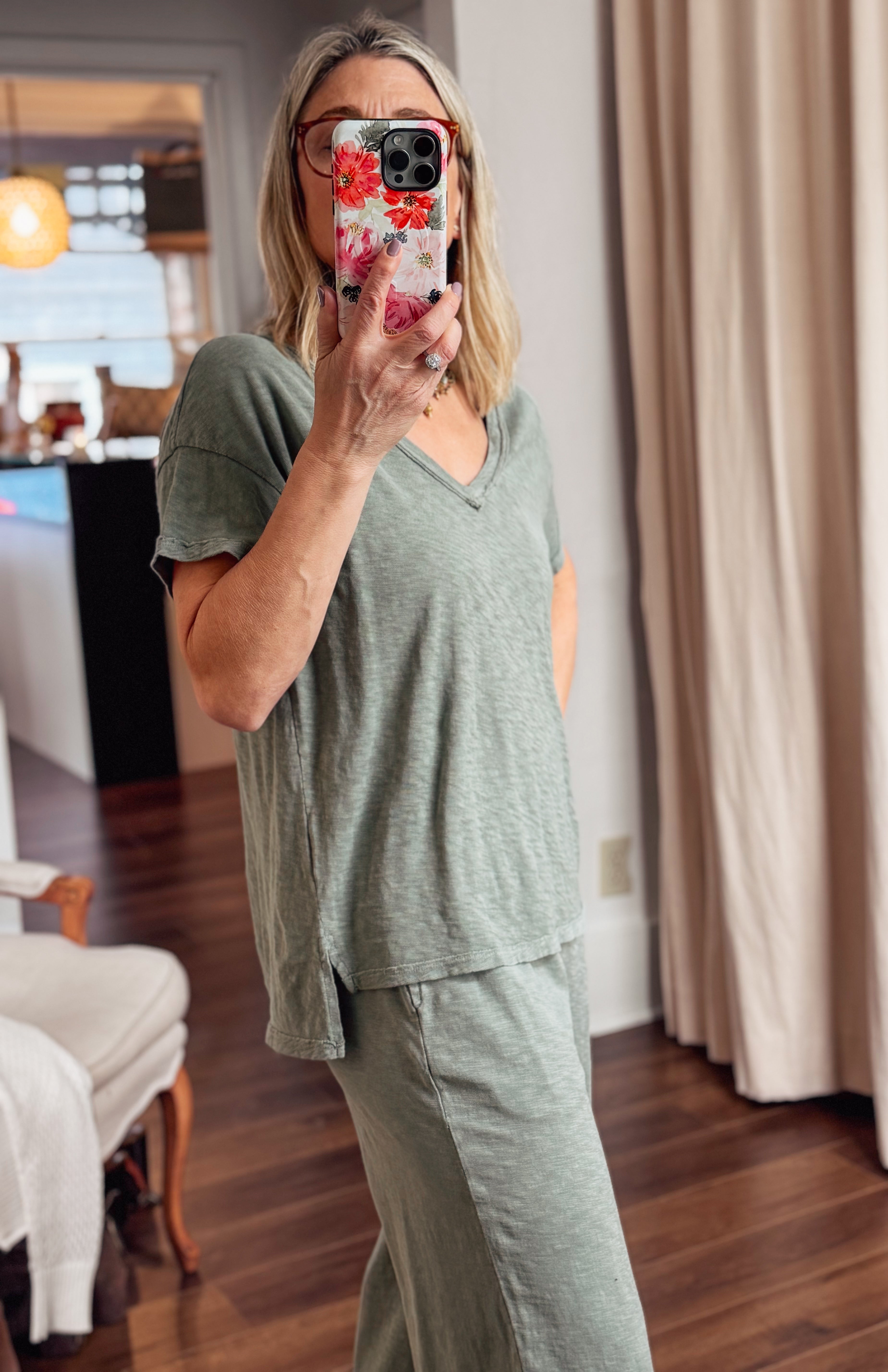 bobby boyfriend v neck in pewter green