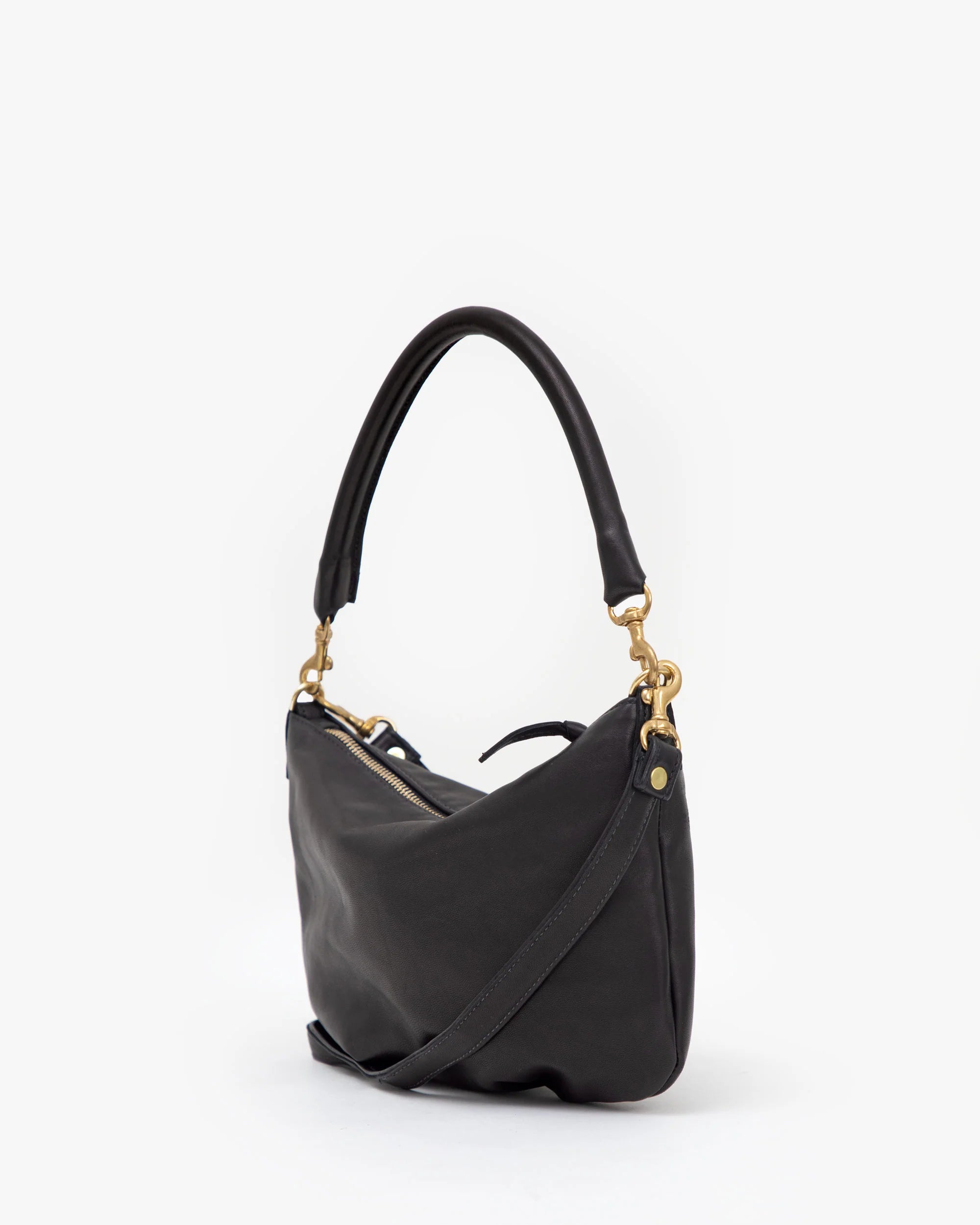 petite moyen messenger in black italian nappa