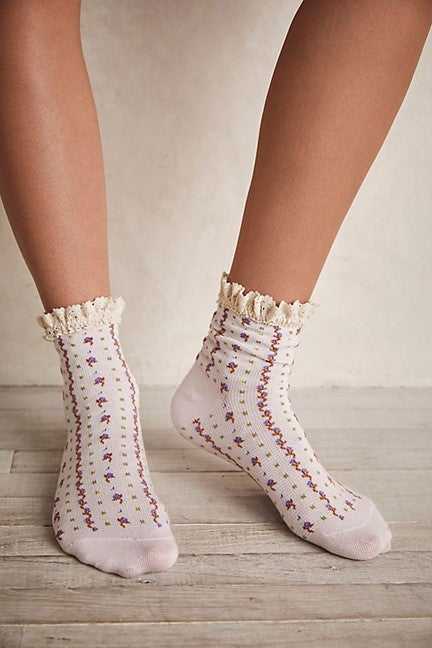 rosebud waffle sock in heavenly pink