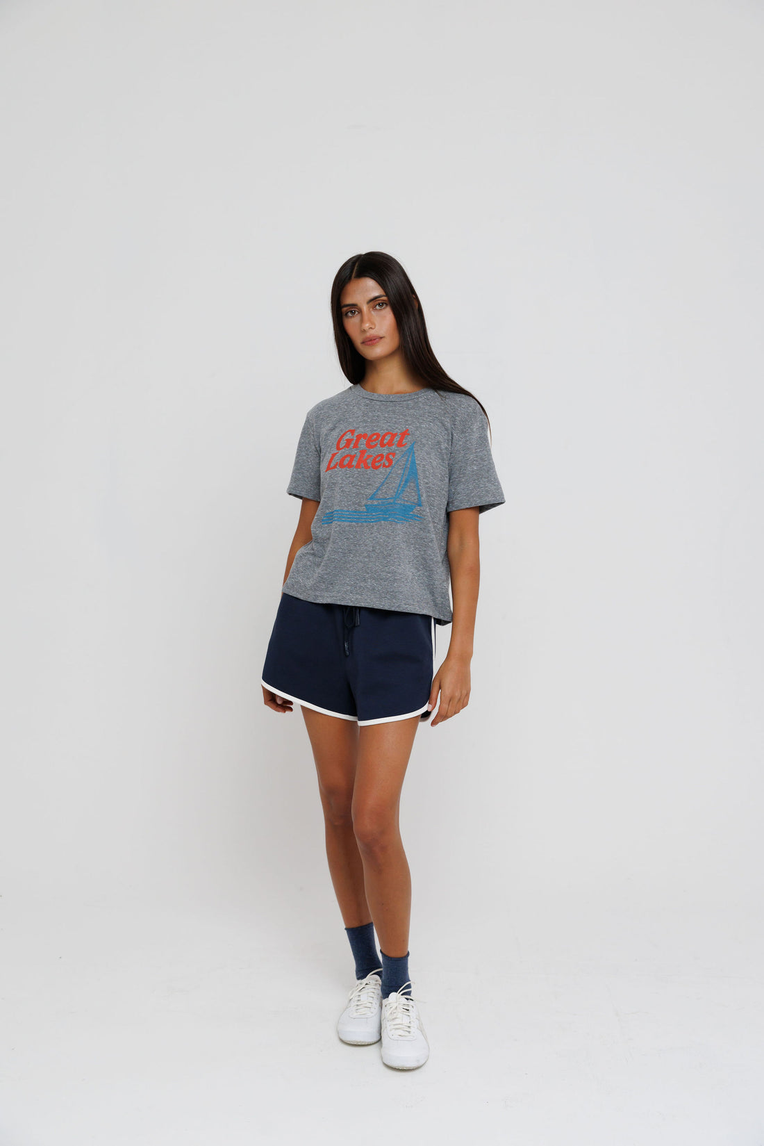 great lakes sailboat everyday tee