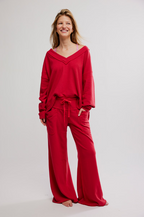 staycation lounge pant in bright red