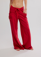 staycation lounge pant in bright red