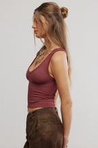 clean slate seamless tank in pomegranate