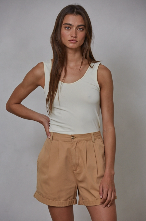 seamless reverse u-neck tank