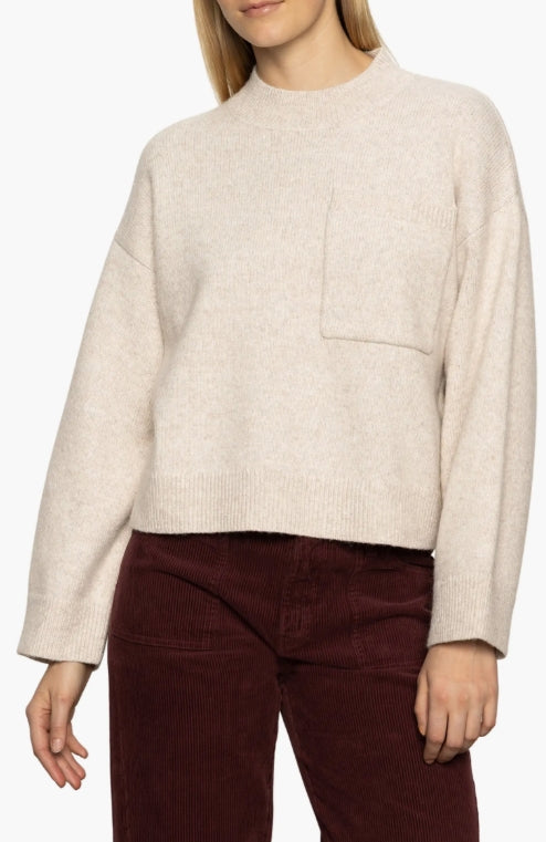 one pocket crew sweater in heather pearl