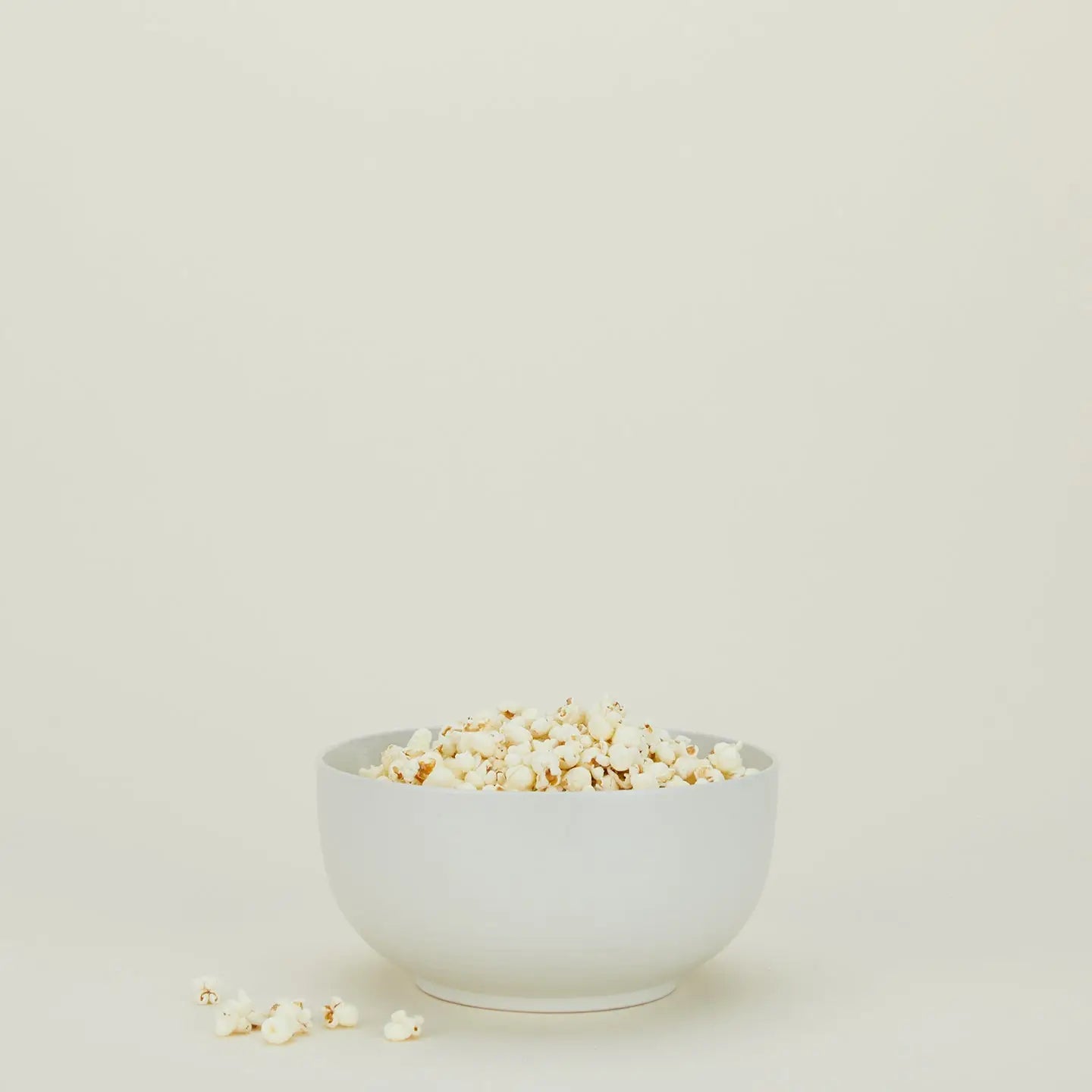 esssential serving bowl in bone