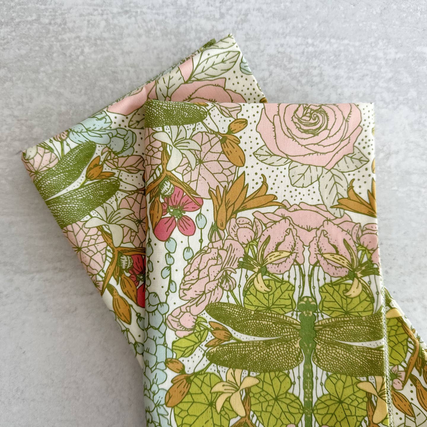 dragonfly garden cloth napkin set