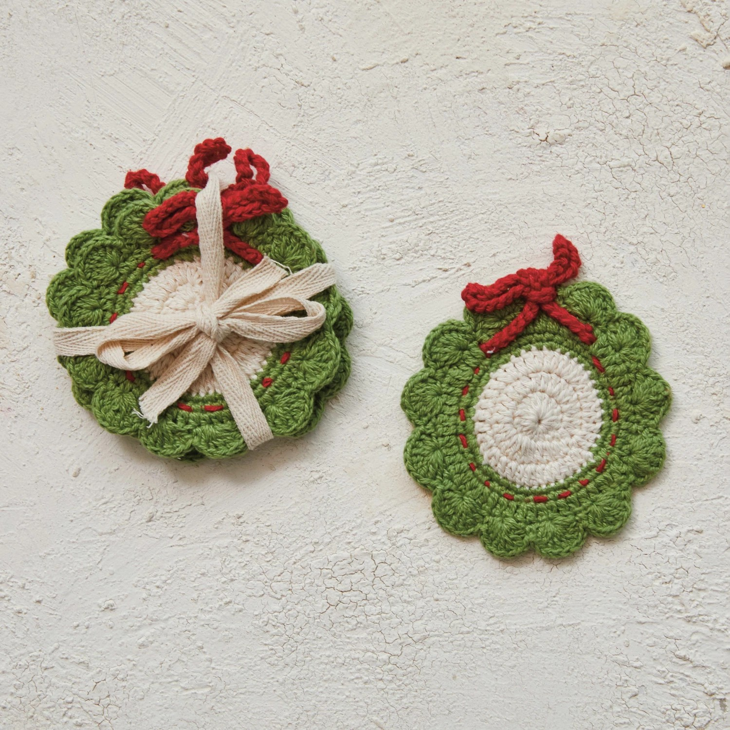cotton crocheted wreath coaster - set of 4