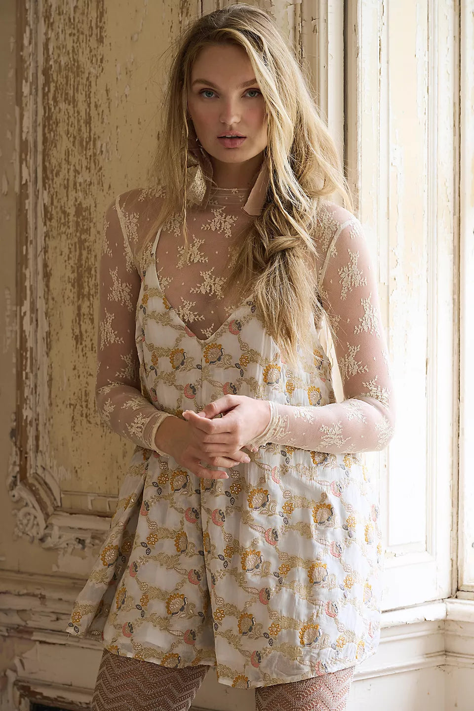 lady lux layering top in evening cream