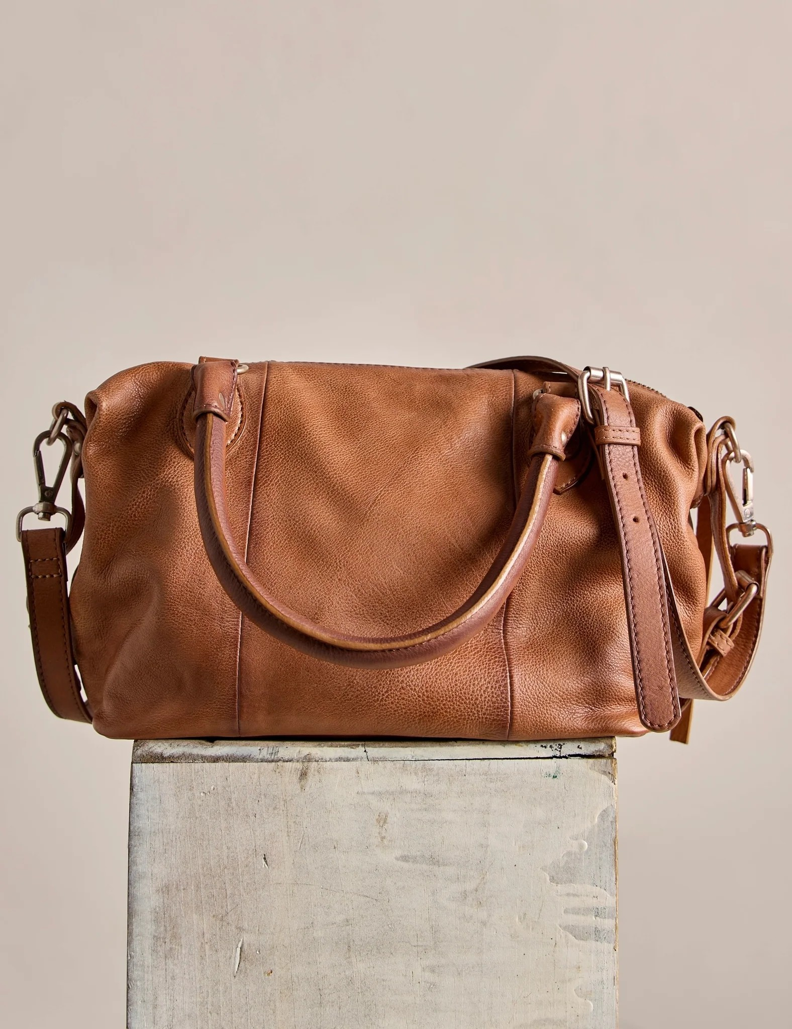 baby emerson tote bag in saddle