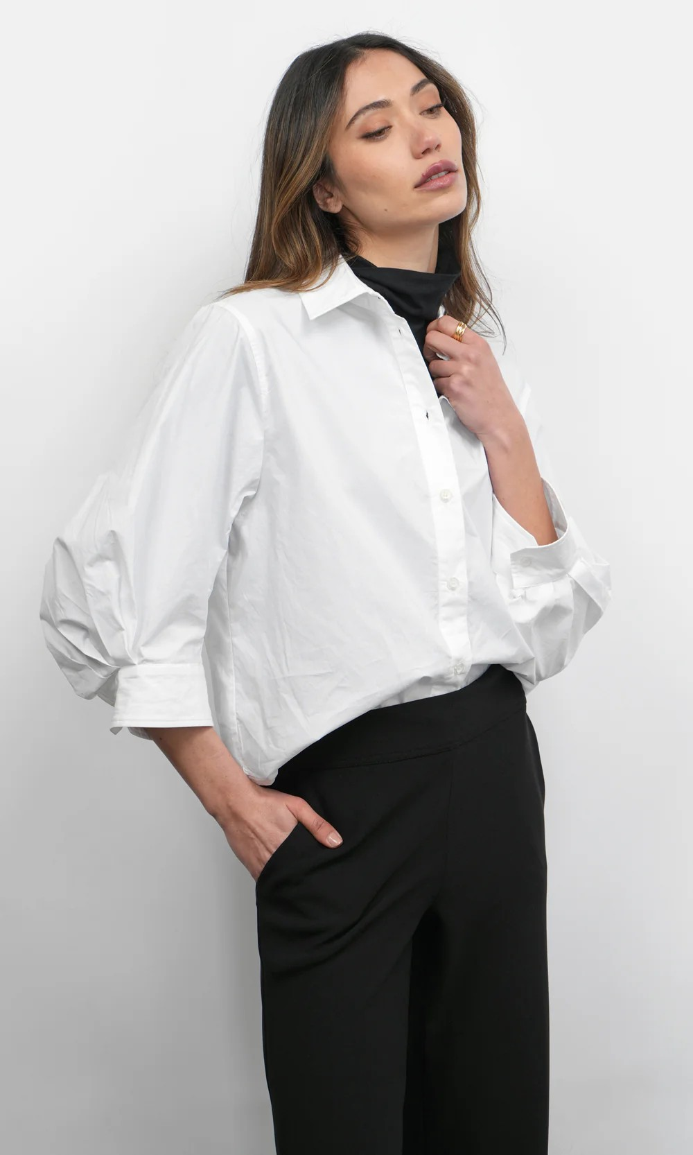 thea oversized latern sleeve button down