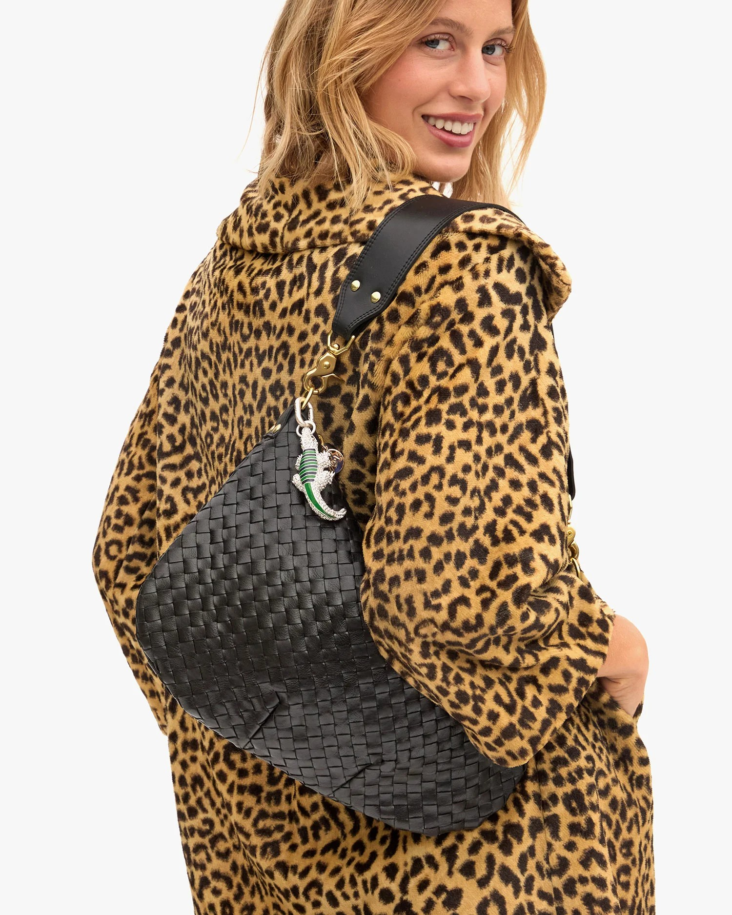 moyen messenger in medium woven diagonal