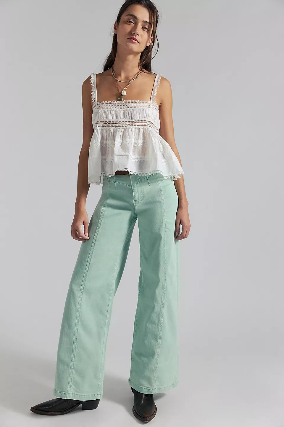 libre wide leg in cameo green