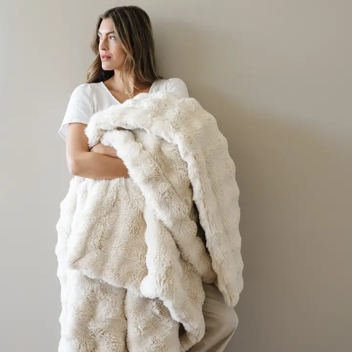 plush faux fur throw blanket