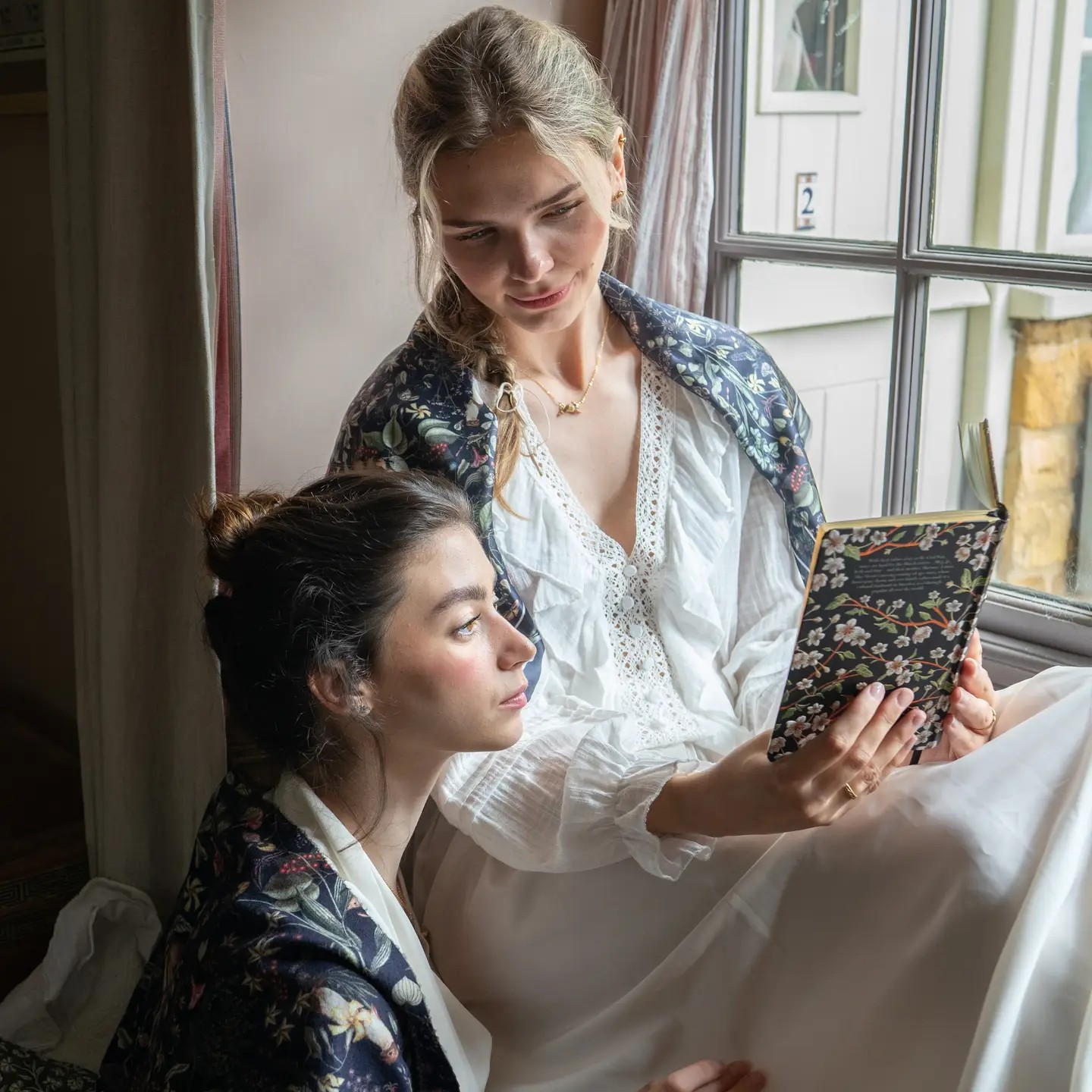 wolf garden navy square scarf