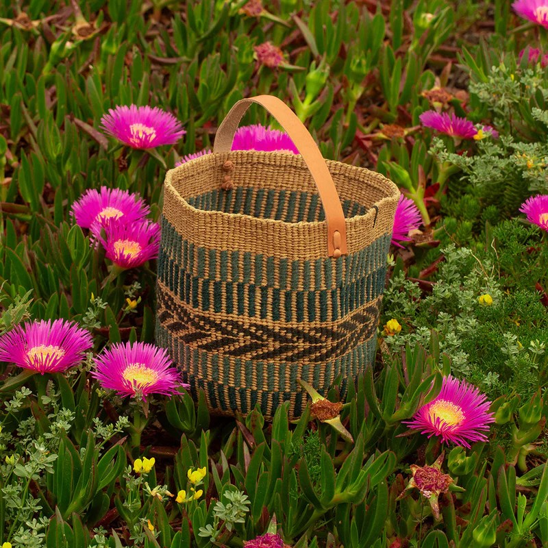 pamba basket with handle