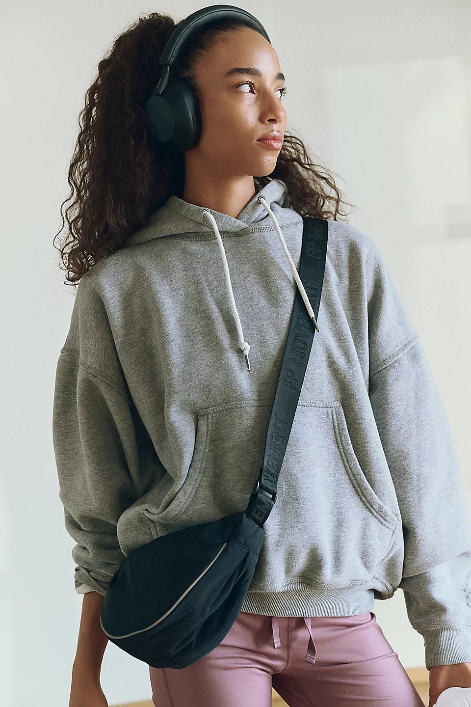 bull's eye sling in black