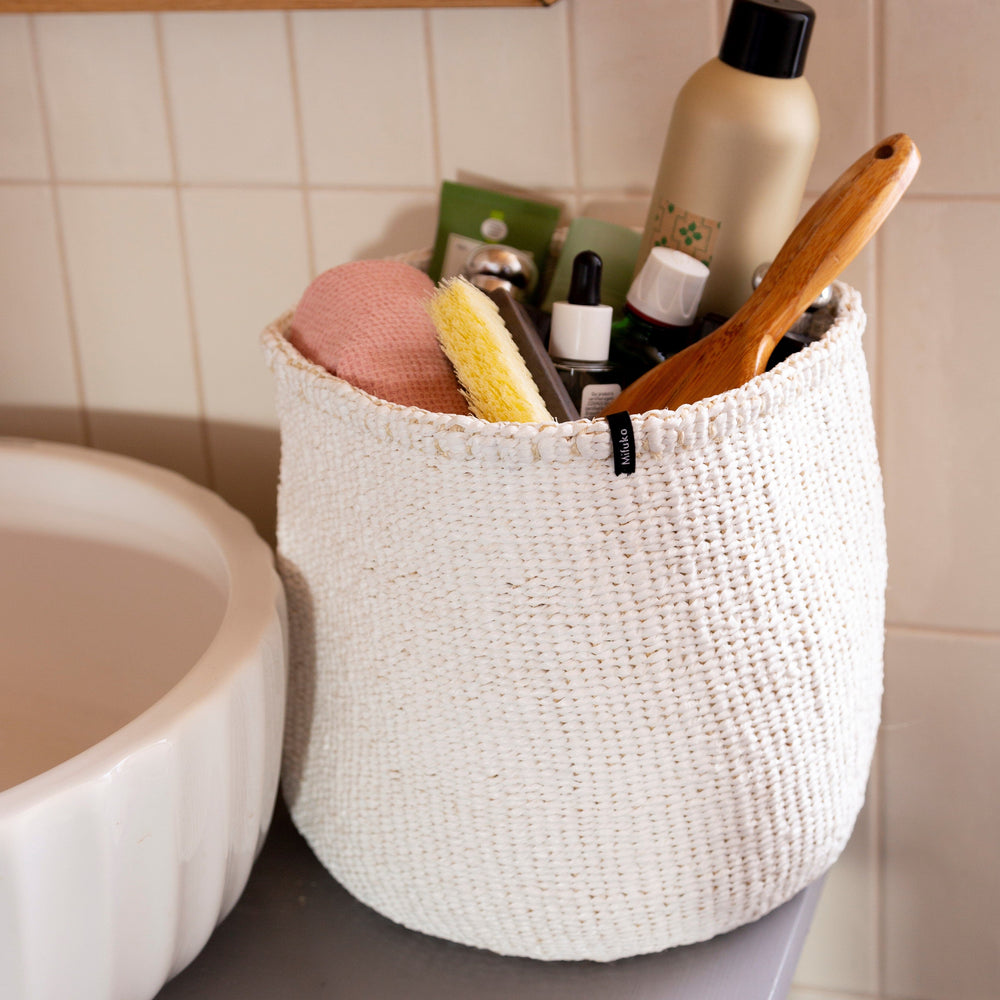 kiondo basket - white