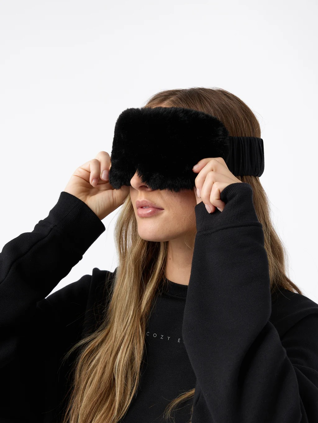 faux fur sleep mask in black