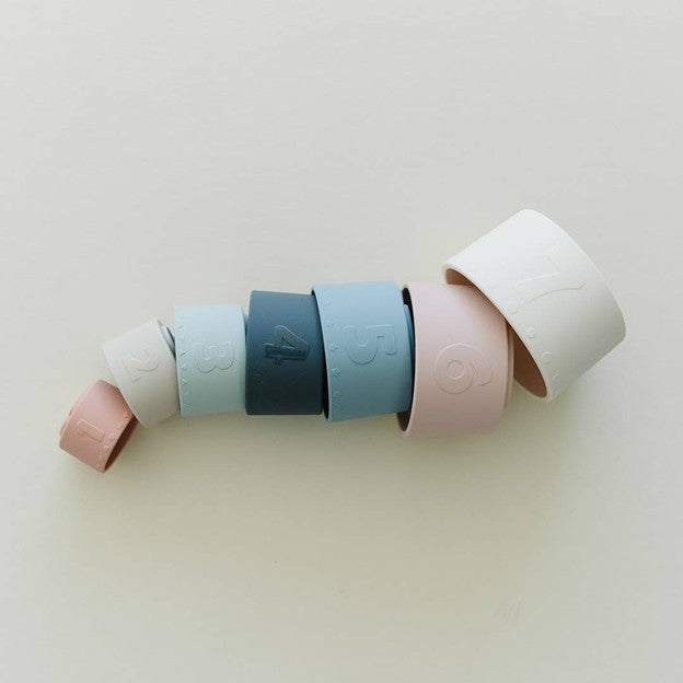 silicone nesting cup toy
