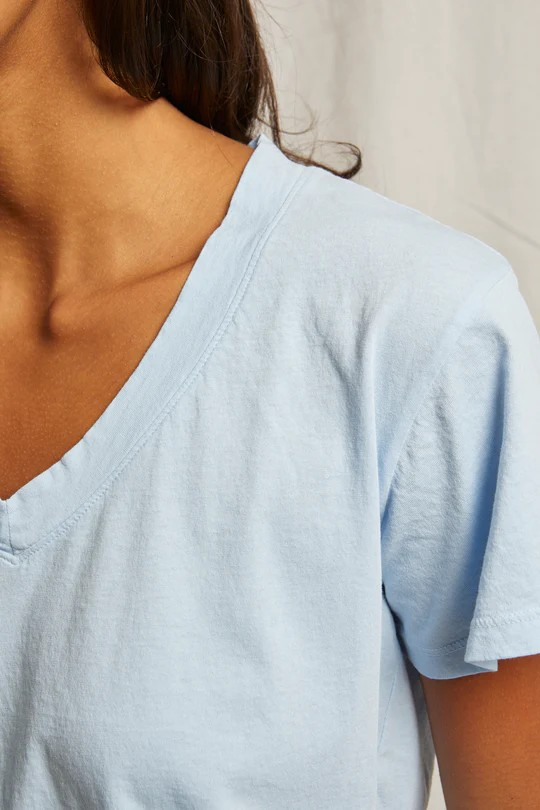 hendrix cotton short sleeve boxy tee in sky blue