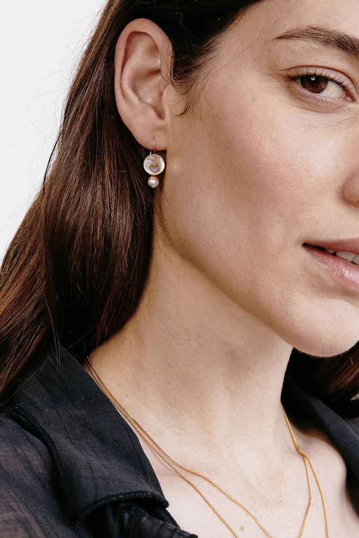 damaris earrings in abalone mix