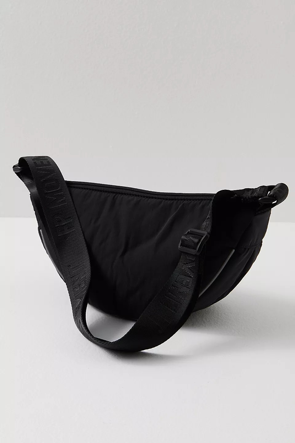 bull's eye sling in black