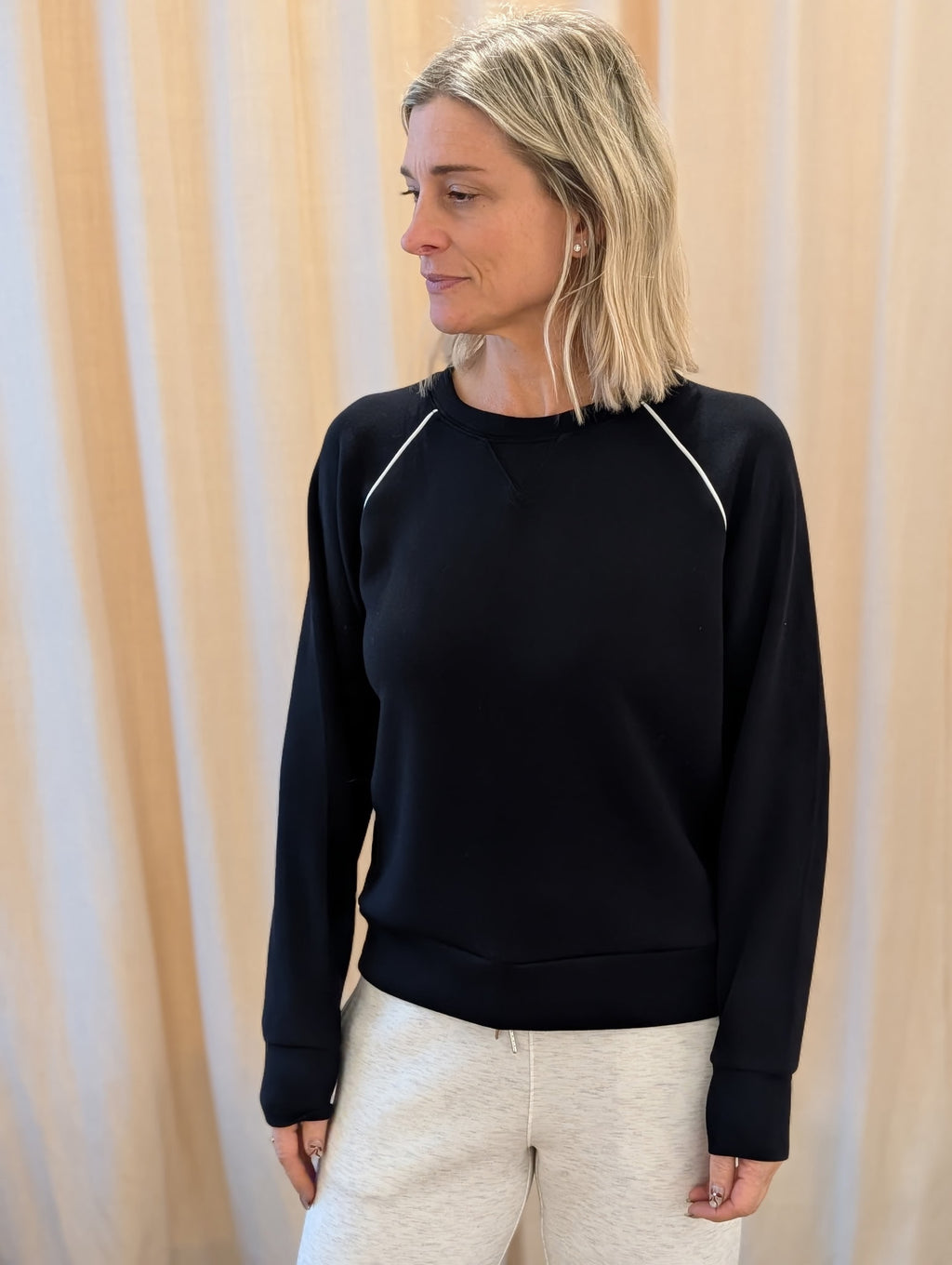 comfort zone black crew