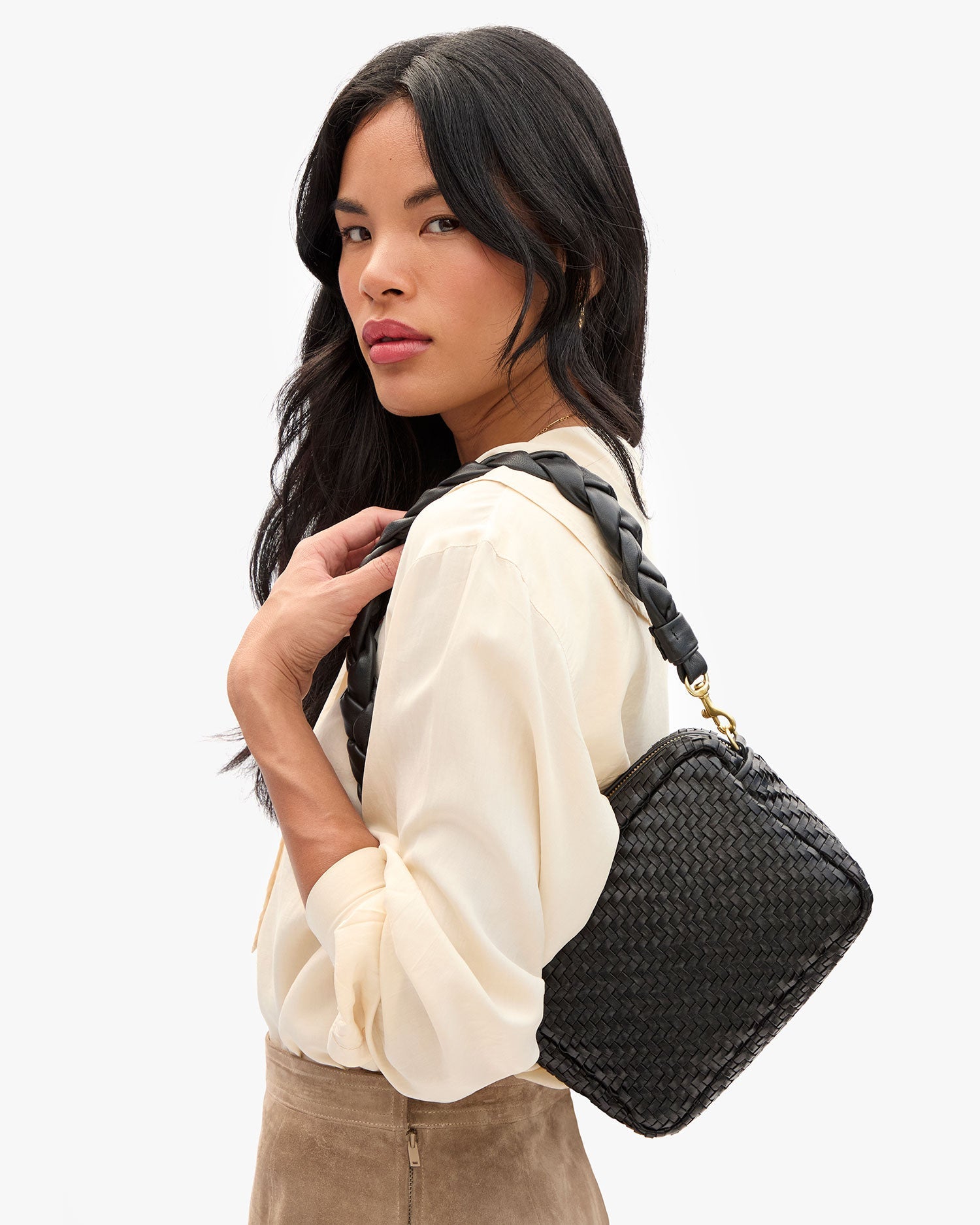 braided shoulder strap in nappa black