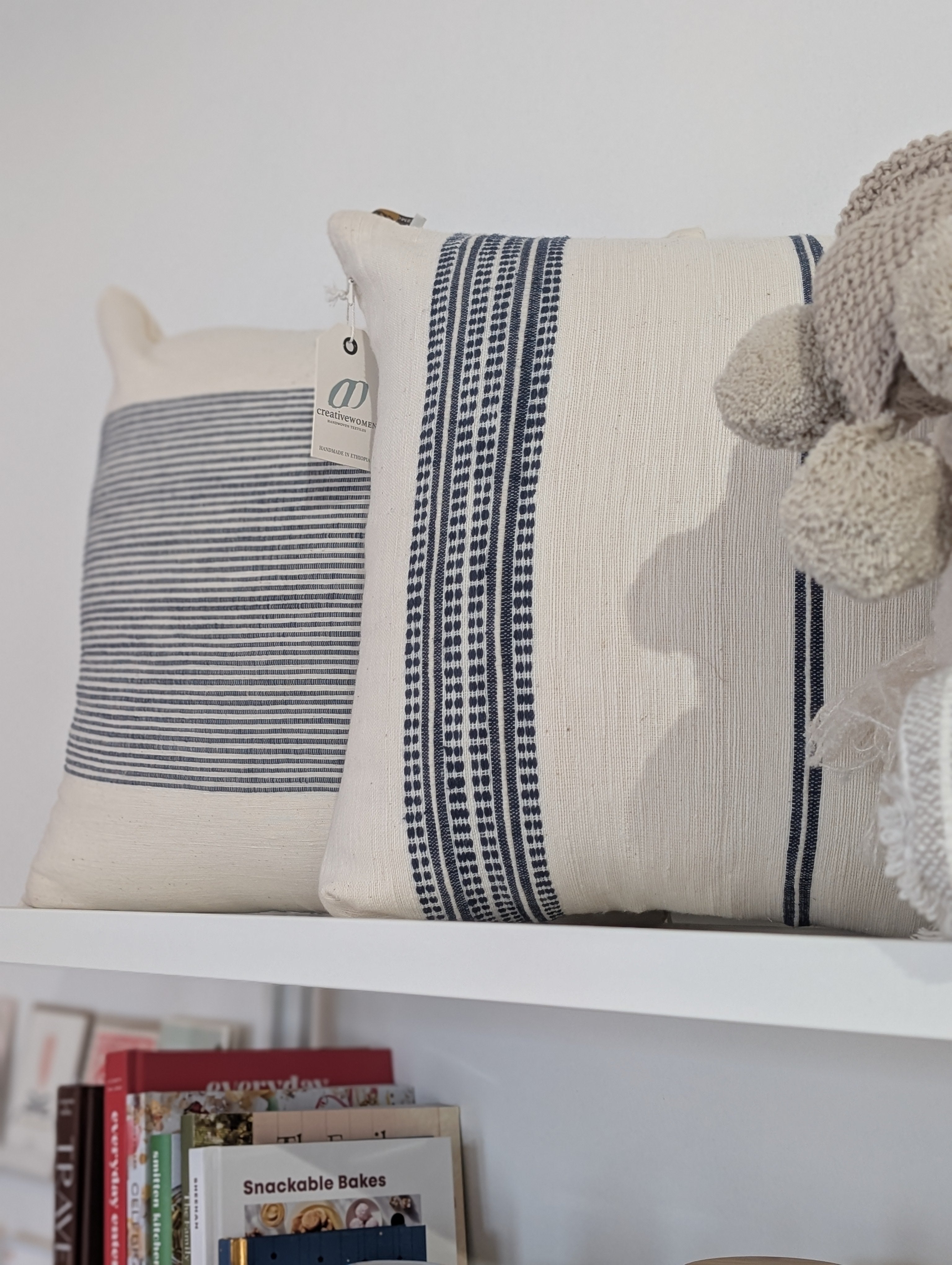 18” arden cotton pillow in natural + navy