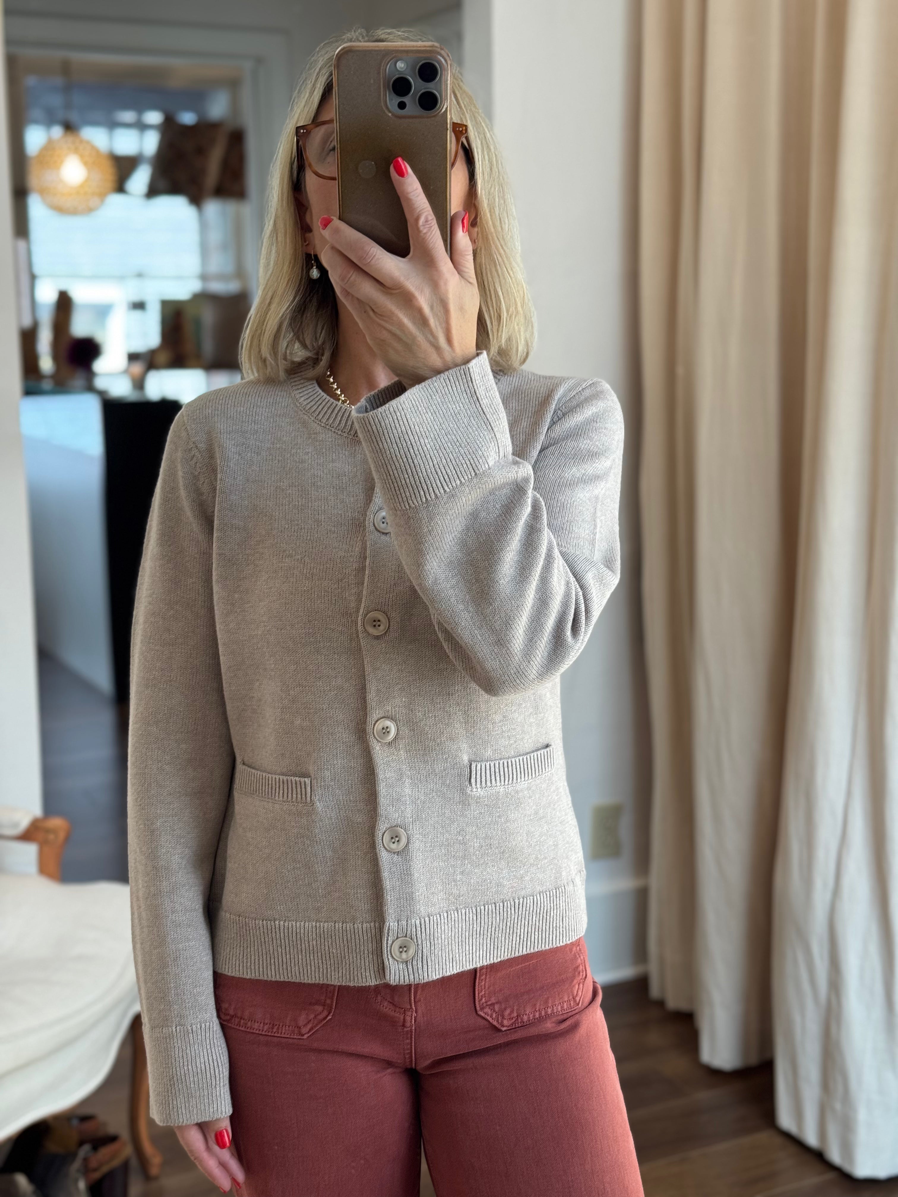 shaped cardi in mousse