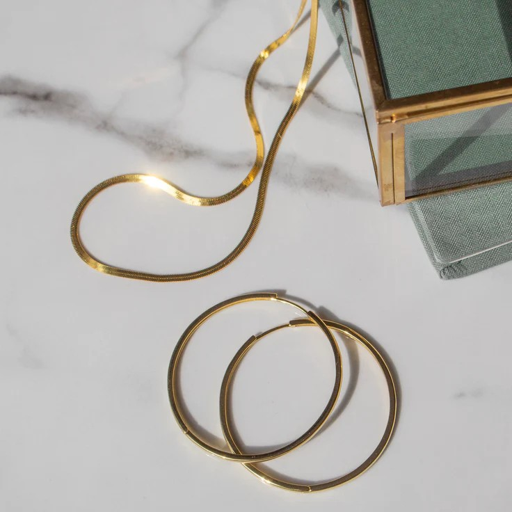 isabella herringbone necklace in gold