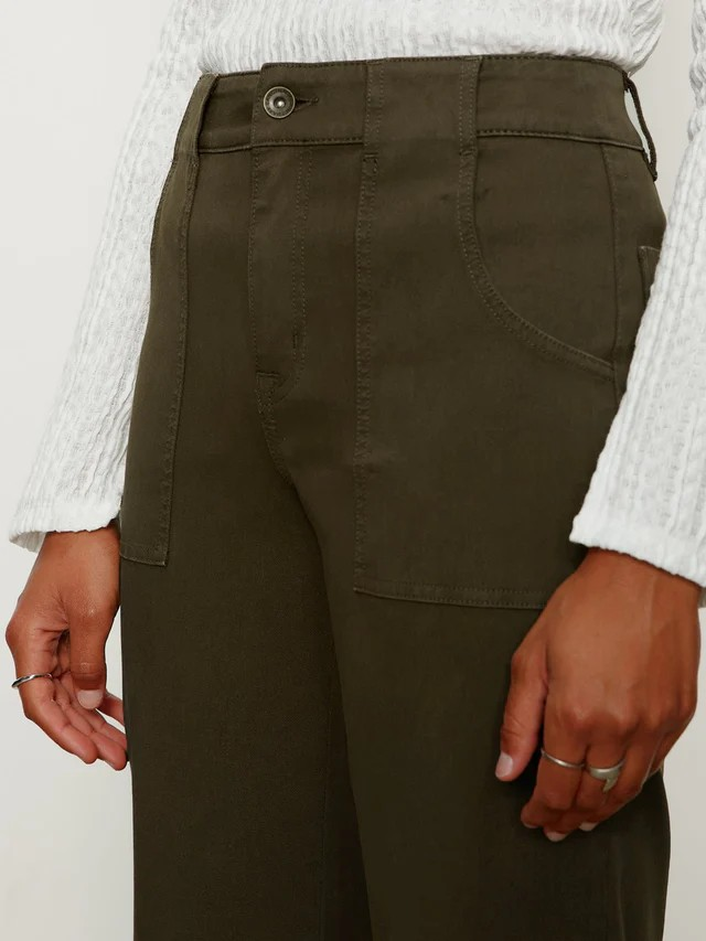 sculpted insider wide leg pant in timber